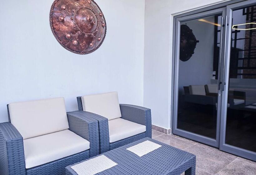 هتل Brickspoint Boutique Apart