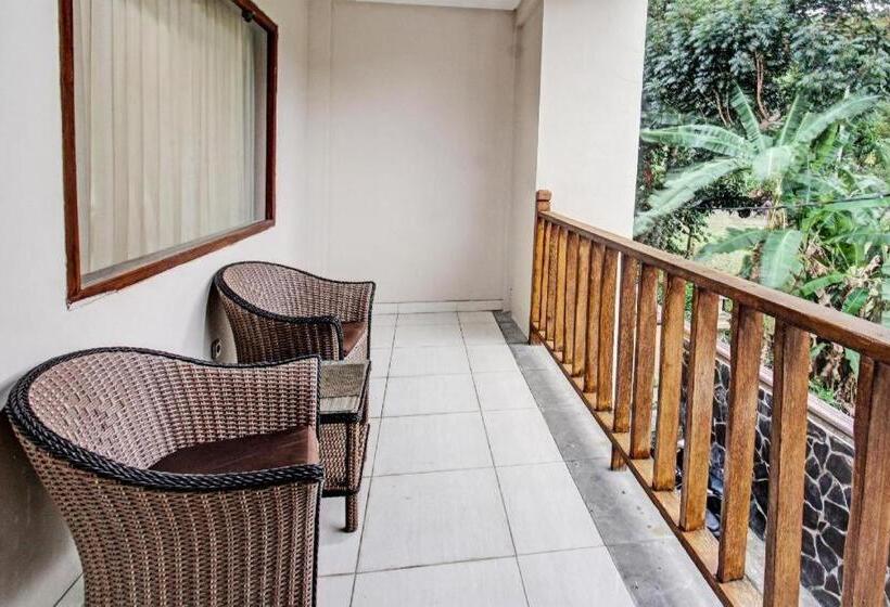 هتل Capital O 91696 Kimara Homestay & Resto
