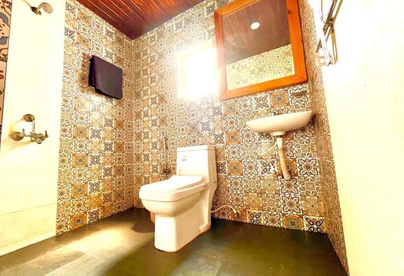 فندق Dhansu Lodge