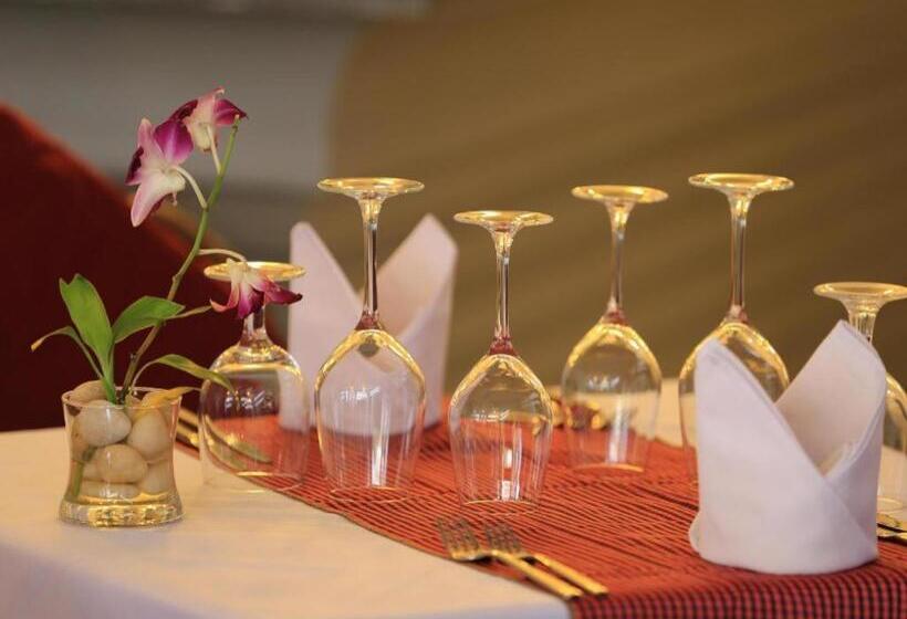 酒店 Popular Boutique