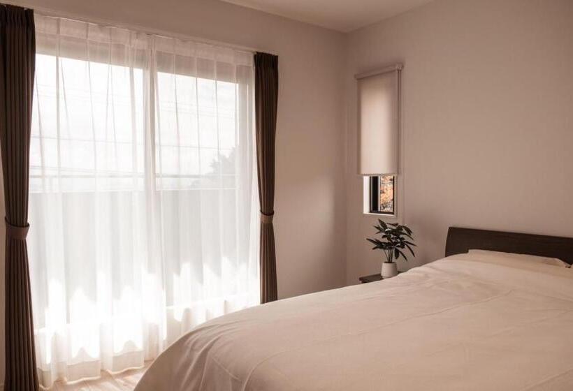 Mova Villa Ozu