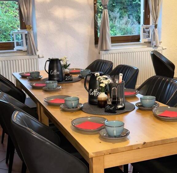 膳宿费 Elbcampingfass Sächsische Schweiz In Pirna