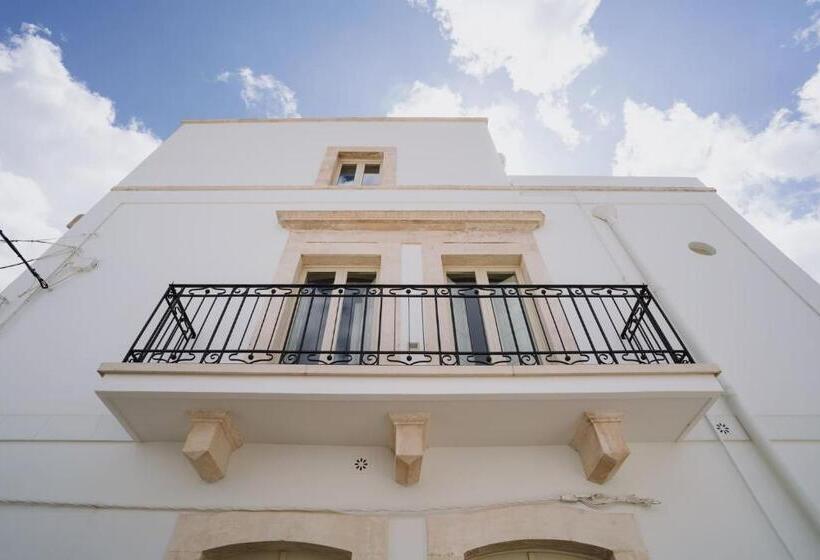 پانسیون Palazzo D Azeglio