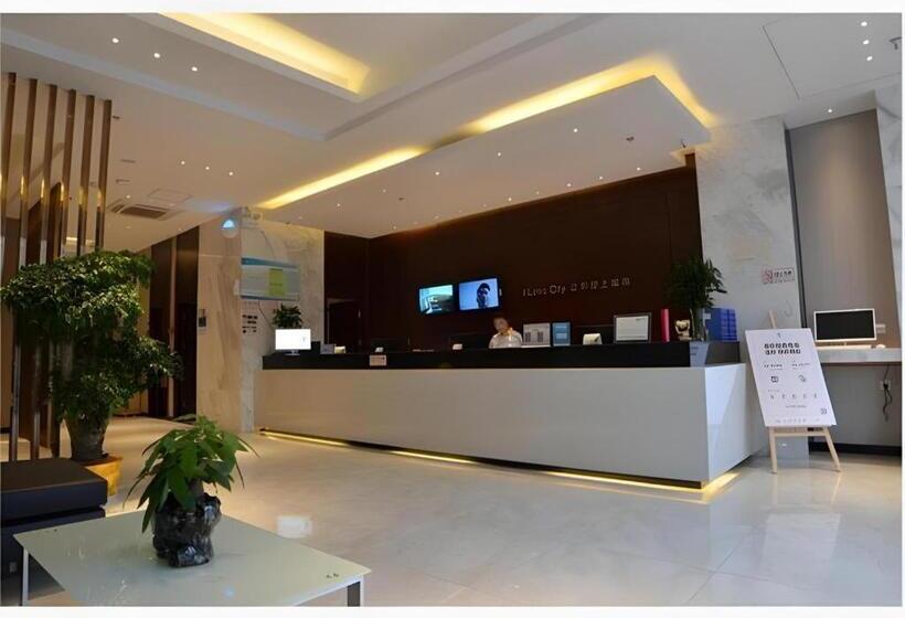 호텔 City Comfort Inn Wuhan East Lake Scenic Area Happy Valley