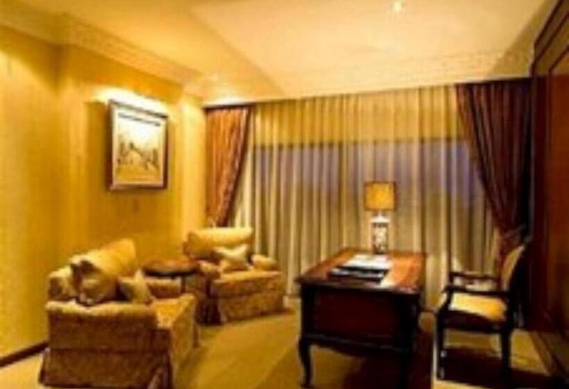 هتل Danau Toba International Parapat