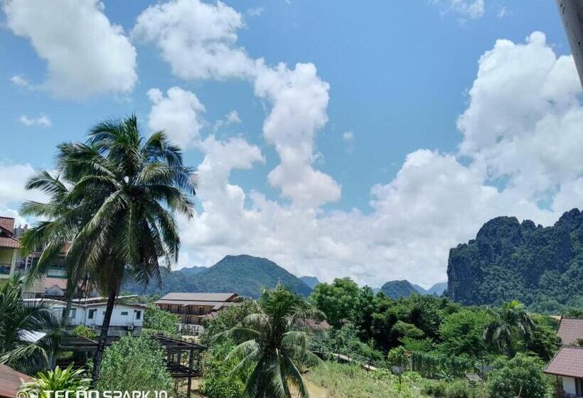 هتل Leng Saysana Guesthouse