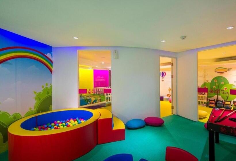 فندق Ramada Encore By Wyndham Kuta Badung