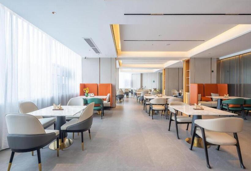 Atour Hotel Nanchang Chaoyang Jiuzhou Tianhong