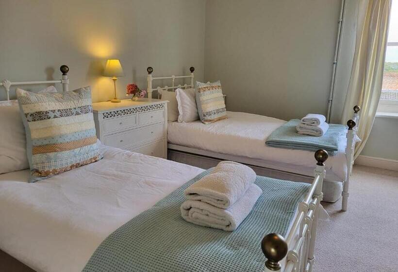 مبيت وإفطار Highfield Farm