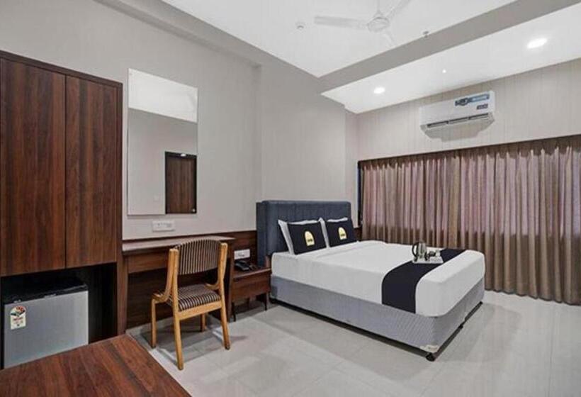 Hotel Raajpath, Vadodara