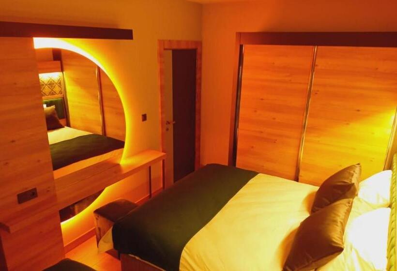 Dinamik Otel Sarıkamış