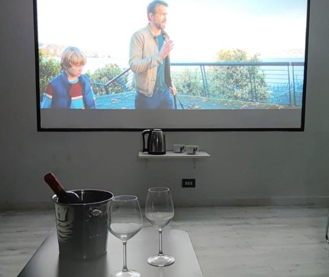 هتل Seaview Family Apartment