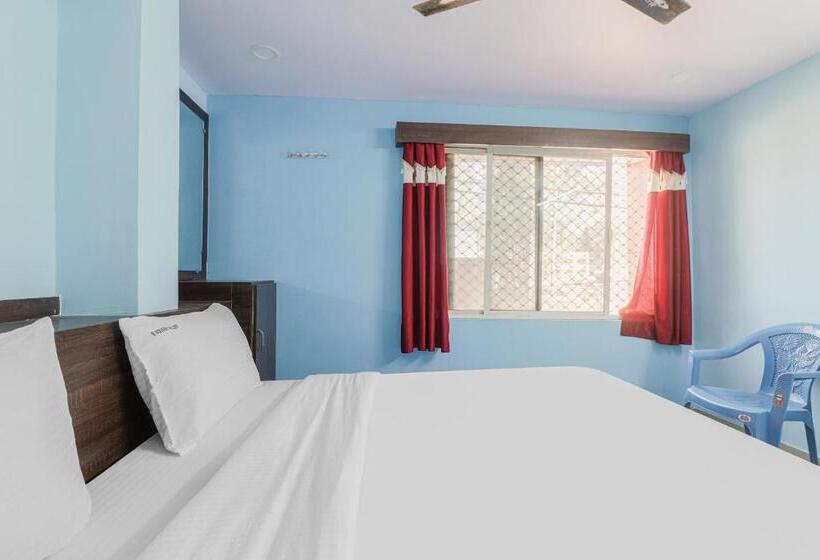 Oyo Hotel Prudhvi Devi