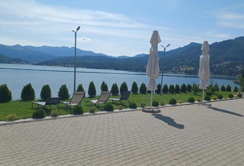 پانسیون Modern Cosy House By Lake View Colibita Resort   Vila C2