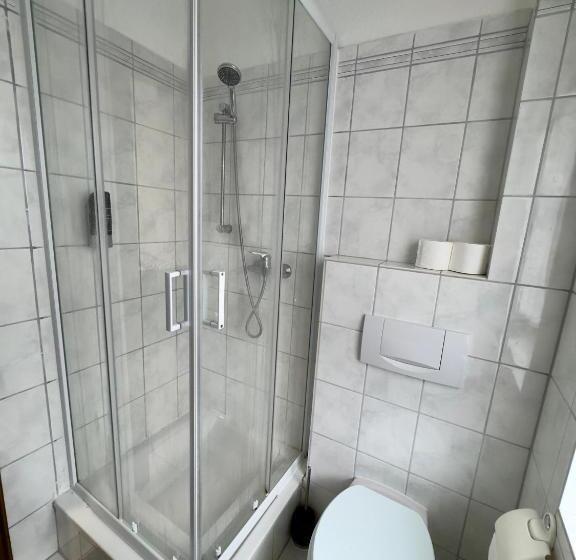 فندق صغير Moji 3 Landhaus Köln