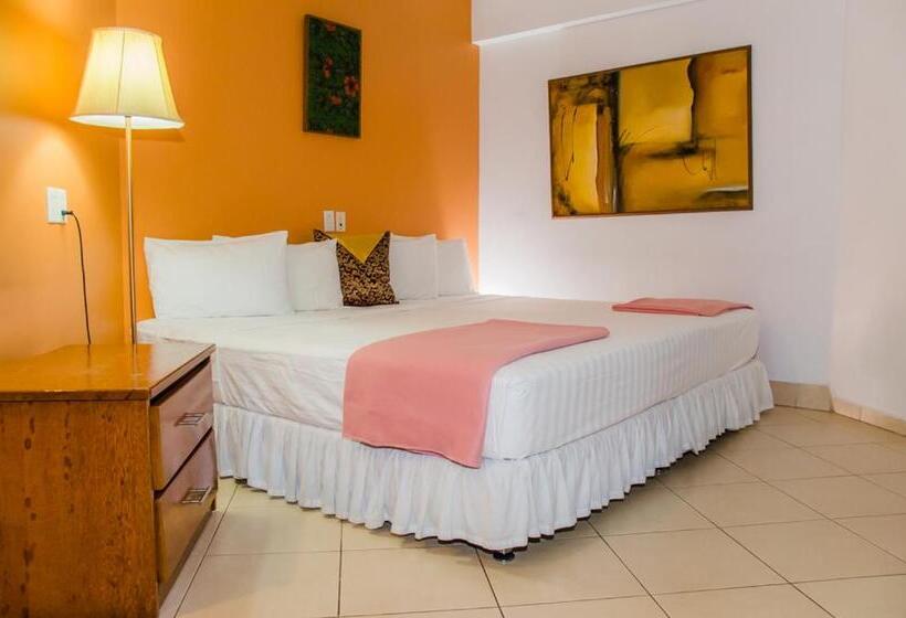 هتل Tropical Keys