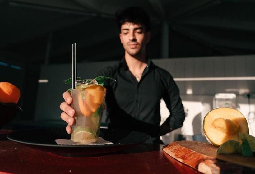 مبيت وإفطار Zyra Garden Club