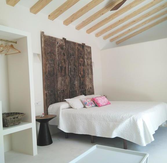 تختخواب و صبحانه Boho Suites Denia