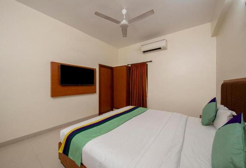 בית מלון כפרי Treebo Sam Residency