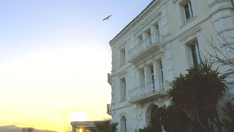 Grand Hotel Des Sablettes Plage, Curio Collection By Hilton