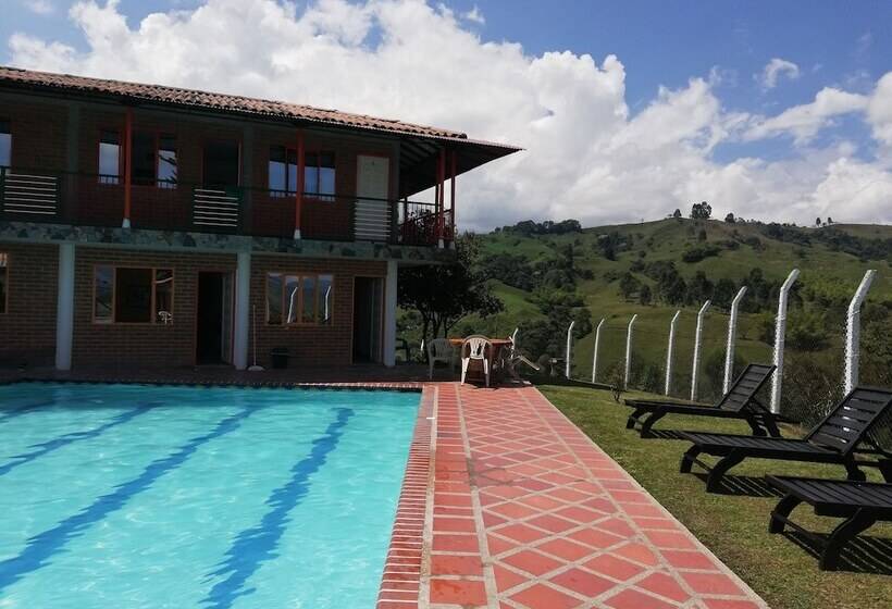 هتل La Fragata Src