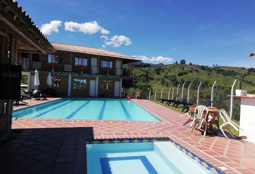 هتل La Fragata Src