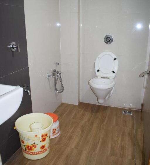 Отель Manas Homestay By Sky Stays