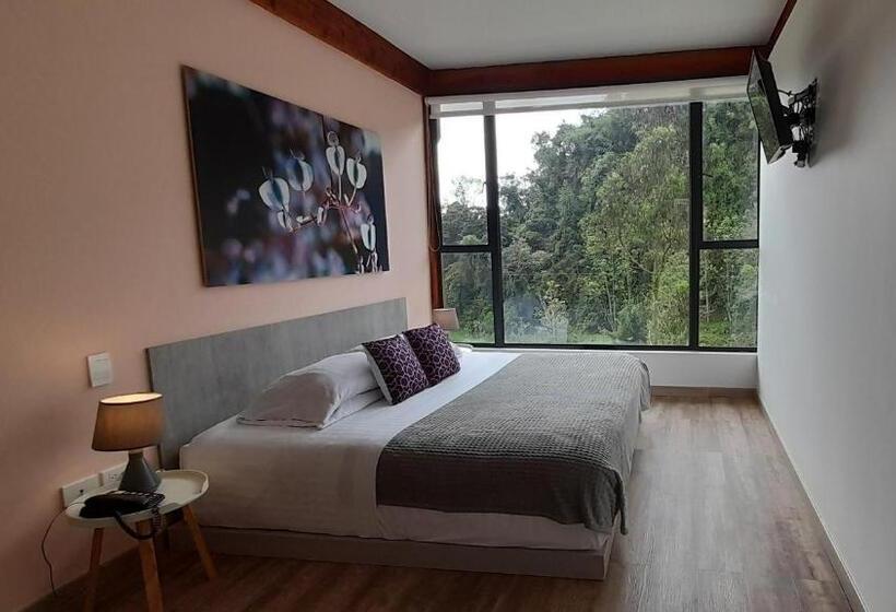 هتل Termales Tierra Viva