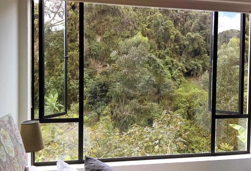 هتل Termales Tierra Viva