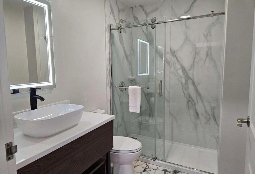 호텔 Quality Inn & Suites Columbia Harbison