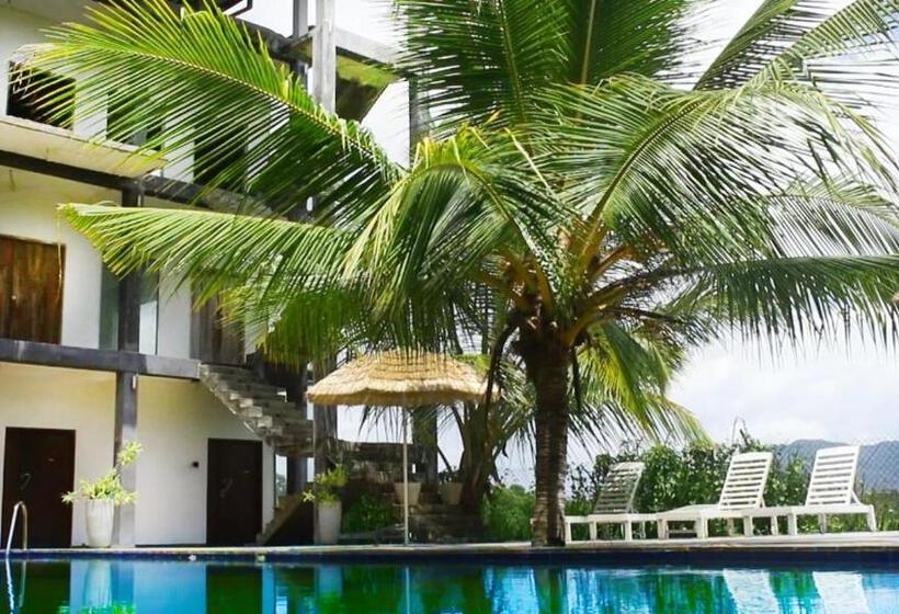 Wild Fortress Hotel Sigiriya