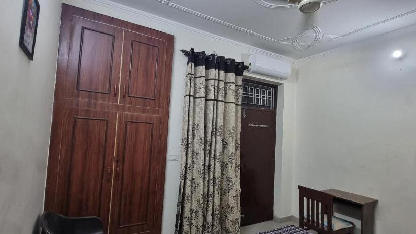 בית מלון כפרי Mahadev Apartments By Around Stays
