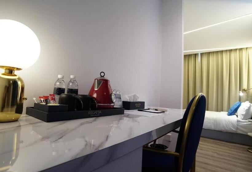 فندق Best Stay At Kozi Square