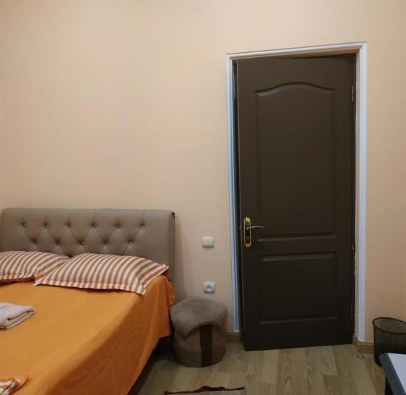 Hostel Komitas Avenue Guest House