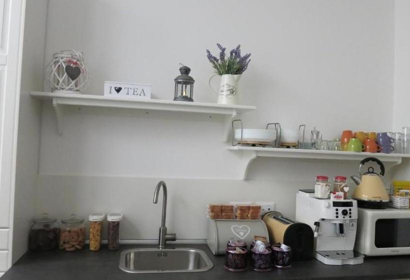 تختخواب و صبحانه House Of Trento