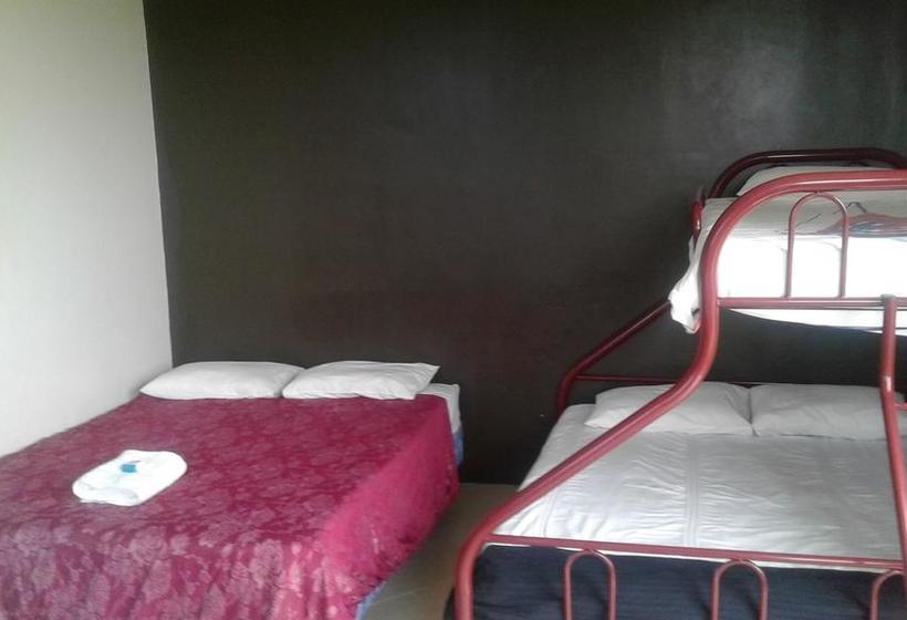 تختخواب و صبحانه Island Accommodation Nadi