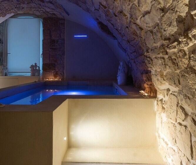 تختخواب و صبحانه Iulius Suite & Spa