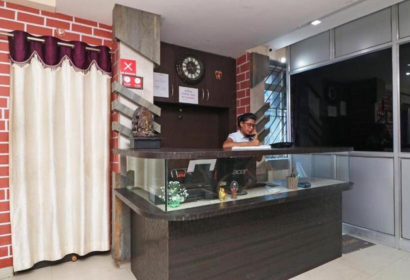 ホテル Oyo Rooms Pandra Road Near Otc Ground