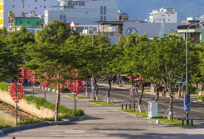 Rom Casa Hostel Da Nang