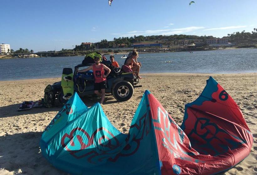 הוסטל Freedom Kite House