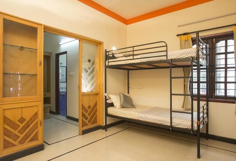 הוסטל Zostel Chennai