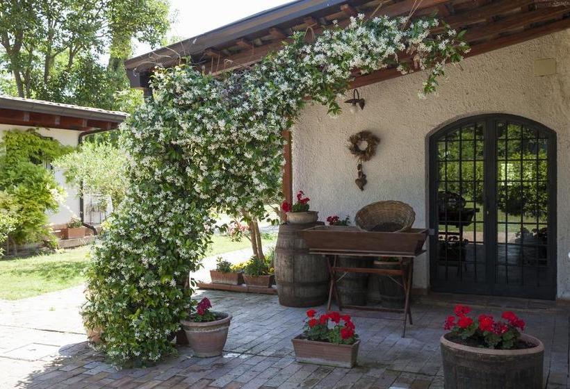 مبيت وإفطار Antico Casale Spezia Pelagalli