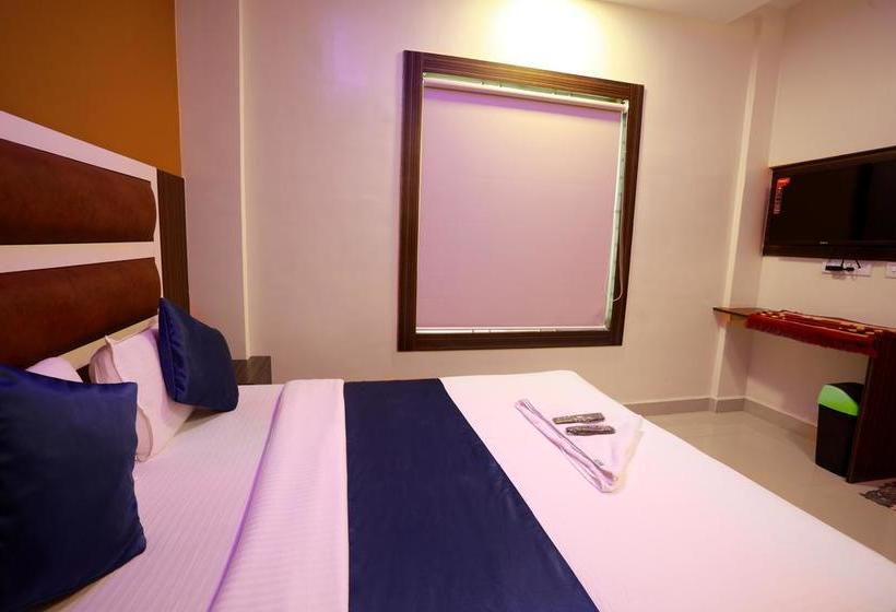 ホテル Fab Blue Orchid Railway Station