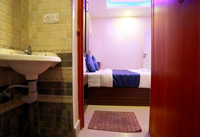 ホテル Fab Blue Orchid Railway Station