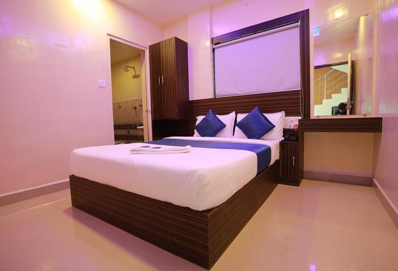 ホテル Fab Blue Orchid Railway Station