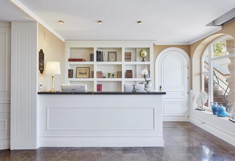 هتل Casa Vilella 4 Sup