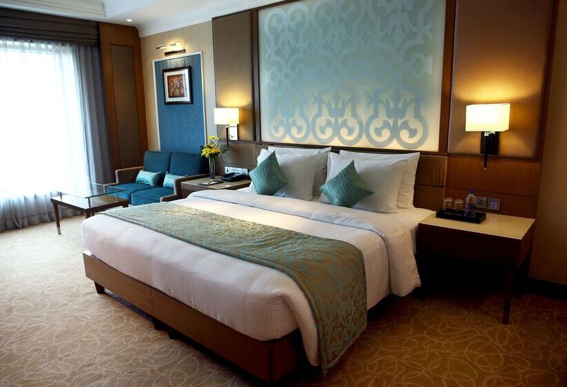 هتل Ramada Plaza Chennai