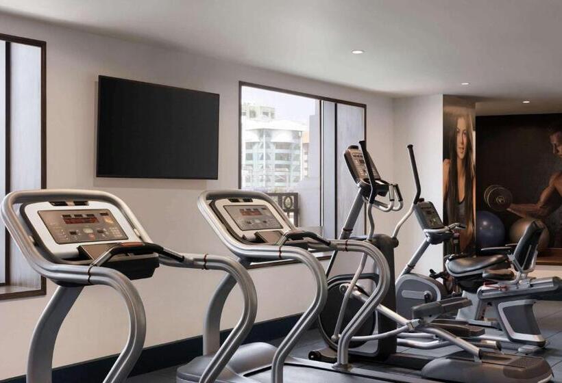 هتل Ramada Plaza Chennai