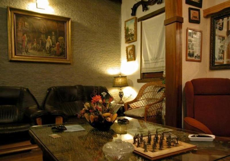 酒店 The Garden House 1975 La Casa De La Pradera