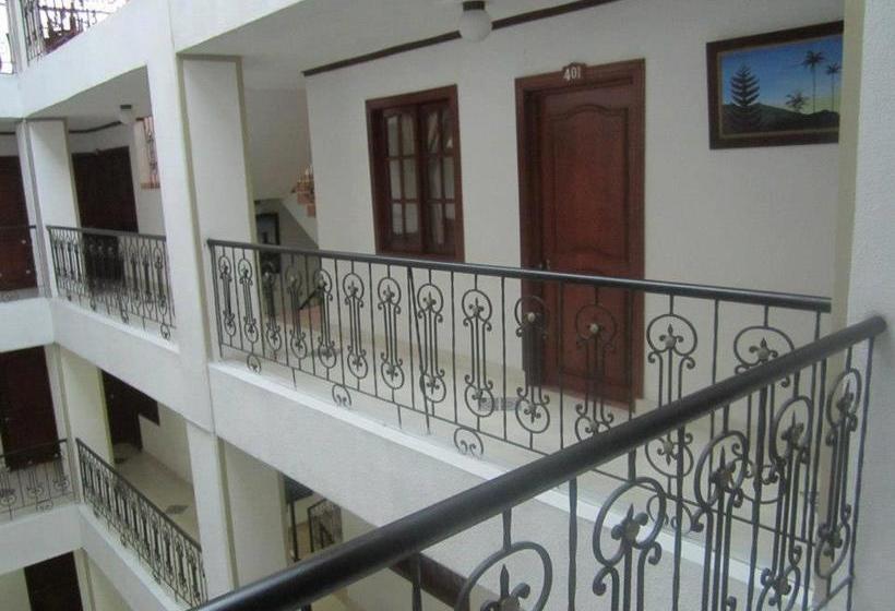 هتل Davinci Calarca